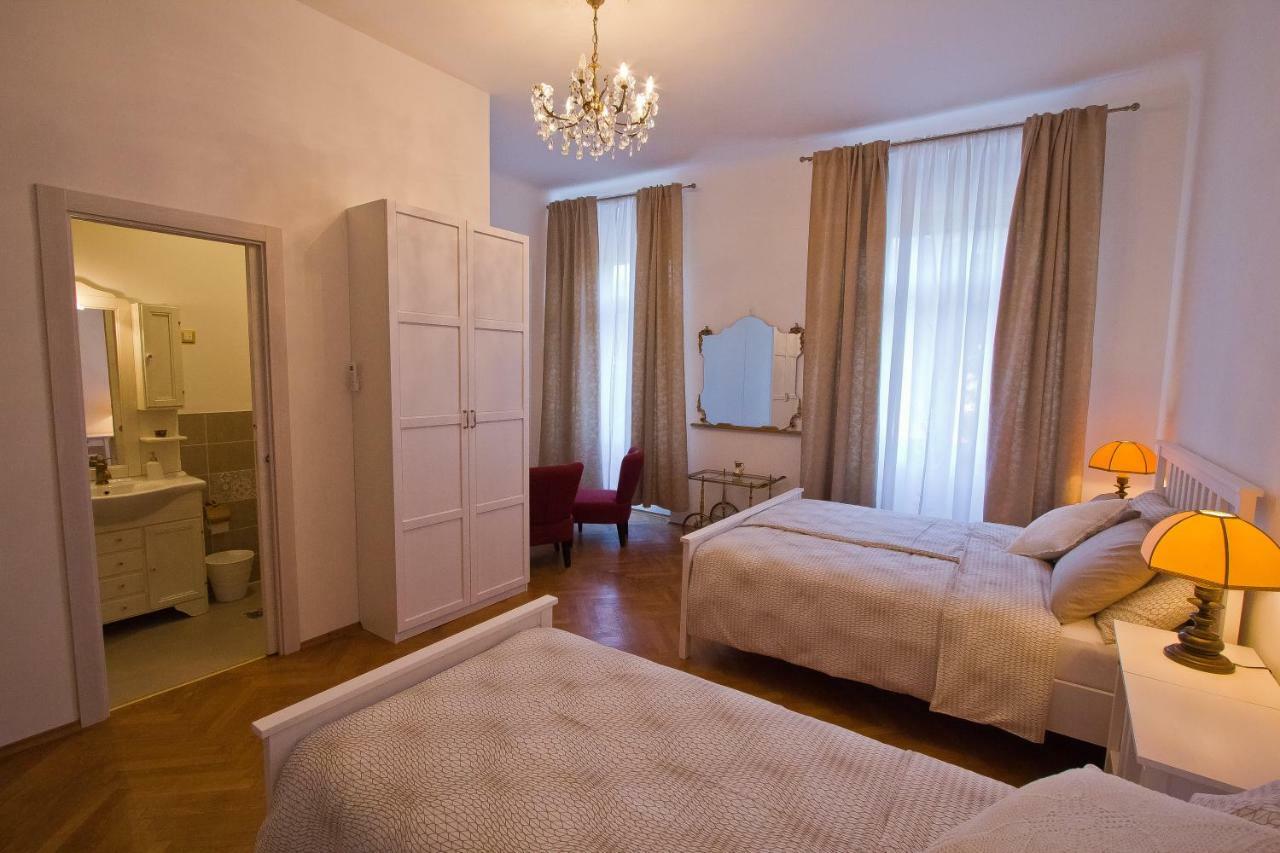 Golden Rooms Bed & Breakfast Триест Экстерьер фото
